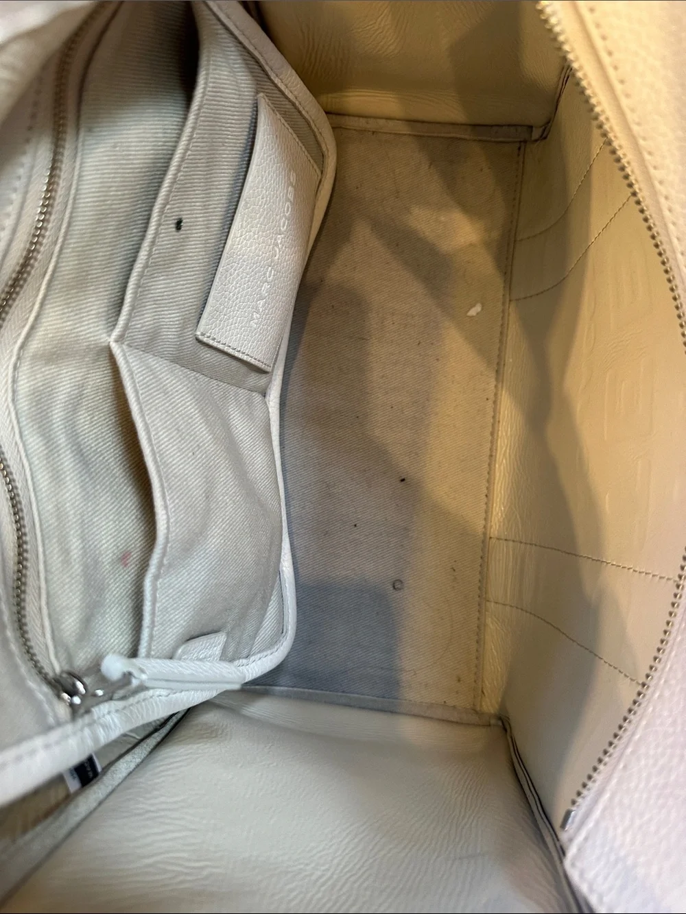 Marc Jacobs Pebbled Leather Tote in Off-White - Picture 8 of 12